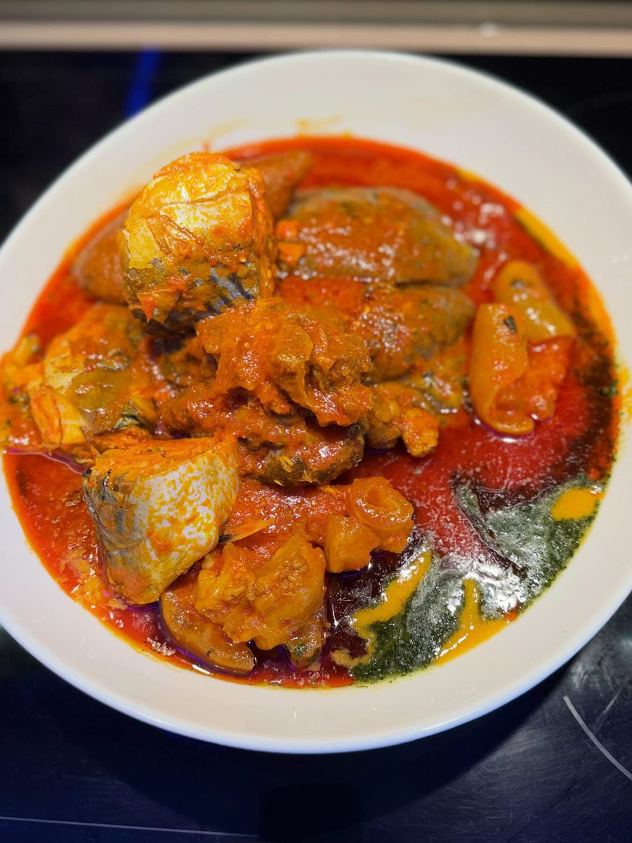 AlimatOladele's tweet photo. Dinner Thread🧵…. Macaroni or Abula?🥰 https://t.co/buIzvV6Wyo