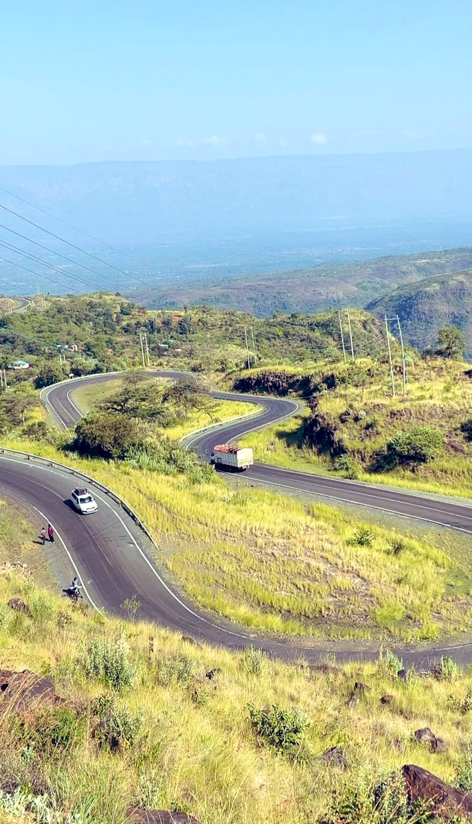 Kapyoseiin's tweet photo. The picturesque charm of the Iten-Kabarnet Road through the Kerio Escarpments. 

📸 Courtesy https://t.co/h3teSxtSFH