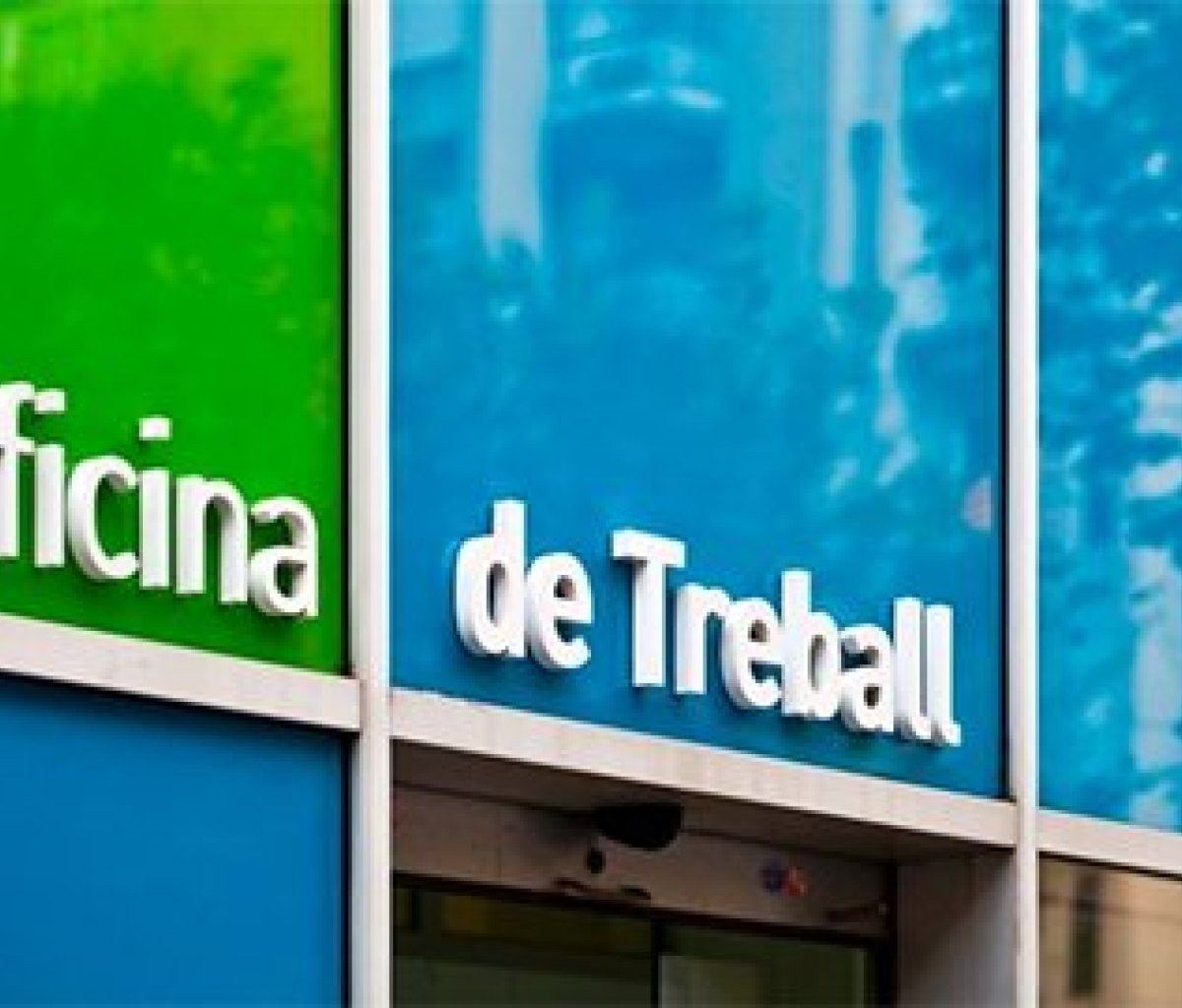 RadioTaradell's tweet photo. L’atur baixa a Taradell i se situa en 177 persones al setembre dlvr.​it/TVqzsP https://t.co/zu4zNmzTCG