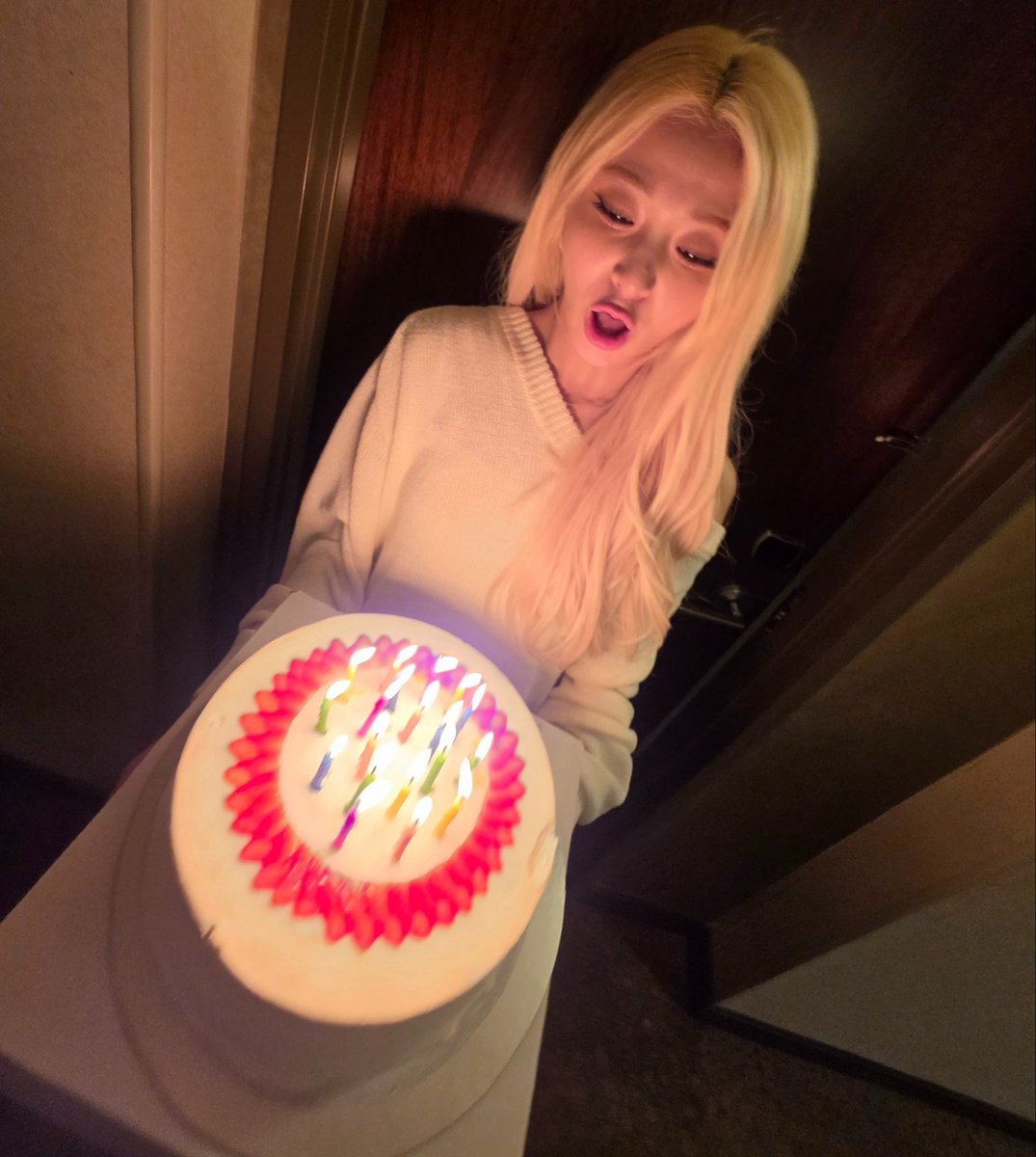 huhyunjinpics's tweet photo. look at my baby🥹🥹 https://t.co/iyxiJ6DXon