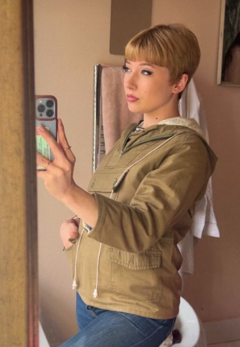 MilnersHair's tweet photo. Today's cut of the day ✂️🌞
@Modculture @CrowleyOnAir @Modfatherlondon @camdenist #mod #pixiecut @hji @jowell https://t.co/aQUG2lJ6AK