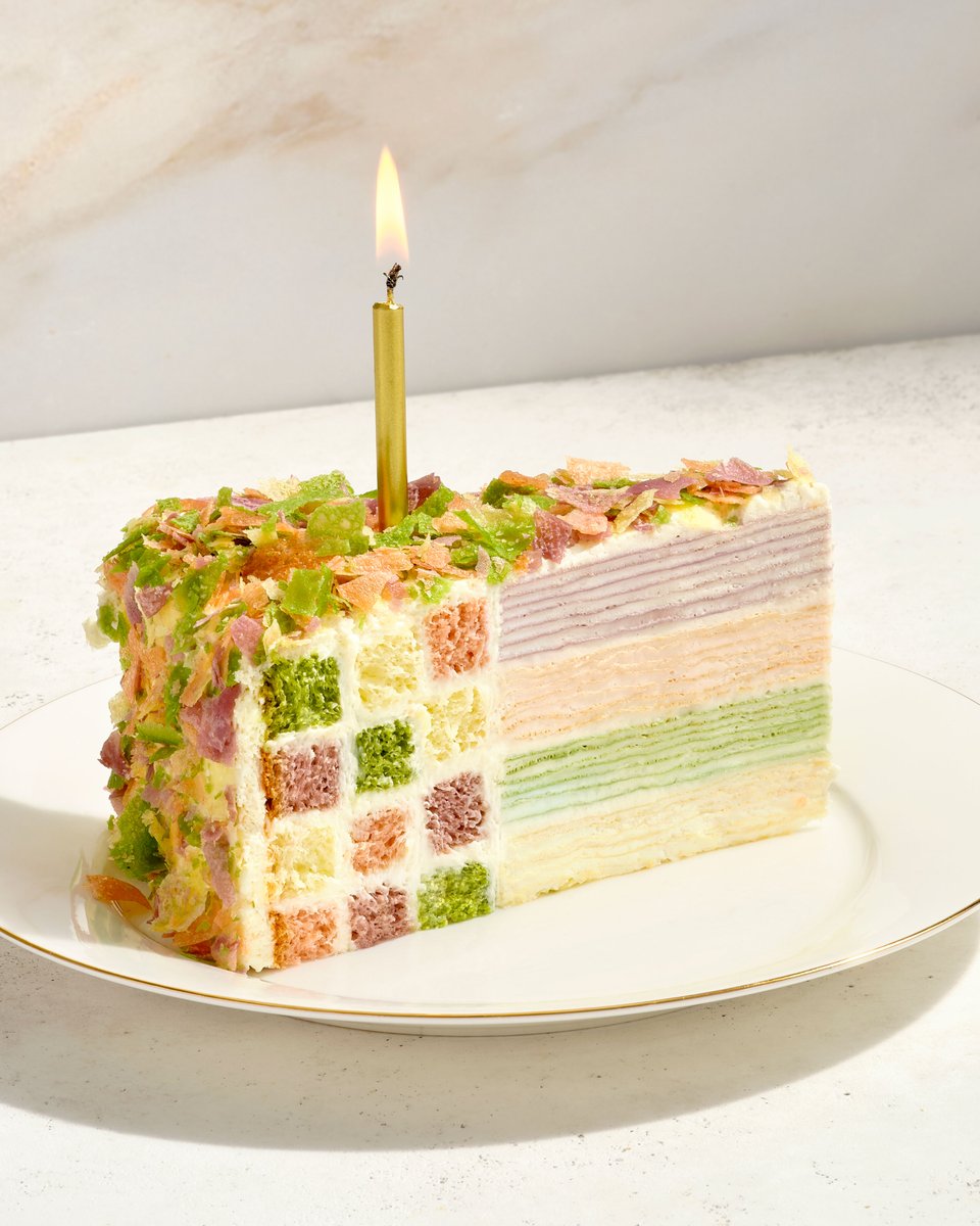 BelleCollection's tweet photo. Celebrate the 25th anniversary of Lady M with their take on the perfect birthday cake. You'll also find a new fall Mille Crêpes with cozy drinks to match. 

🎂 Lady M Birthday Cake
🍎 Apple Pie Mille Crêpes
☕ Chai Tea Latte https://t.co/G1caTCb9KI