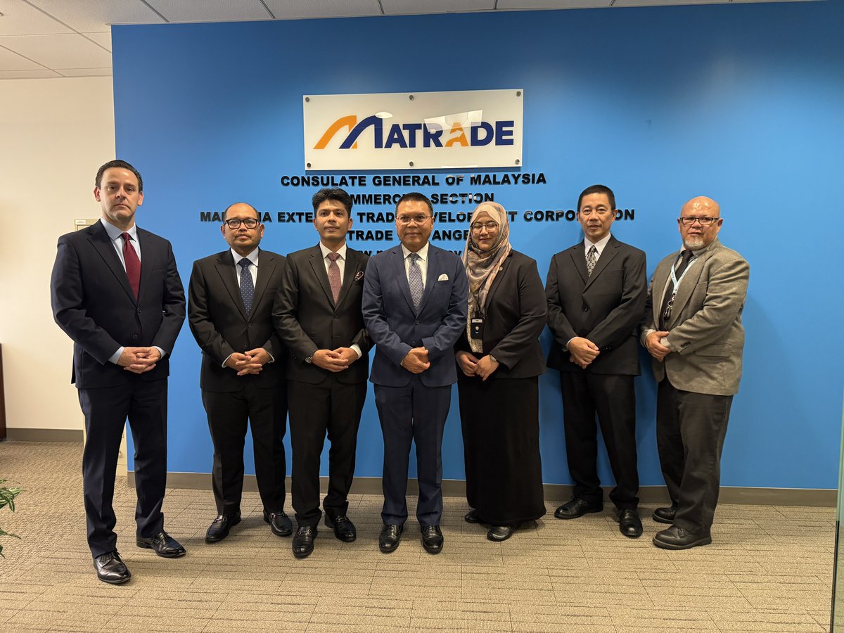MYembassyWDC's tweet photo. On 5 October 2026, Ambassador Tan Sri Shahrul Ikram commenced his familiarisation visit to the State of California with a visit to the Consulate General of Malaysia’s office in Los Angeles @cglamsia . The Ambassador was welcomed by Ms. Wan Nurshima Was Jusoh, Consul General. https://t.co/caLCDqbuKl