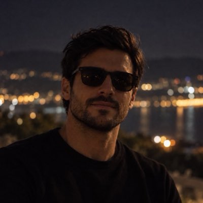 stony1907's tweet photo. #YeniProfilResmi https://t.co/yLr1I8WxXG