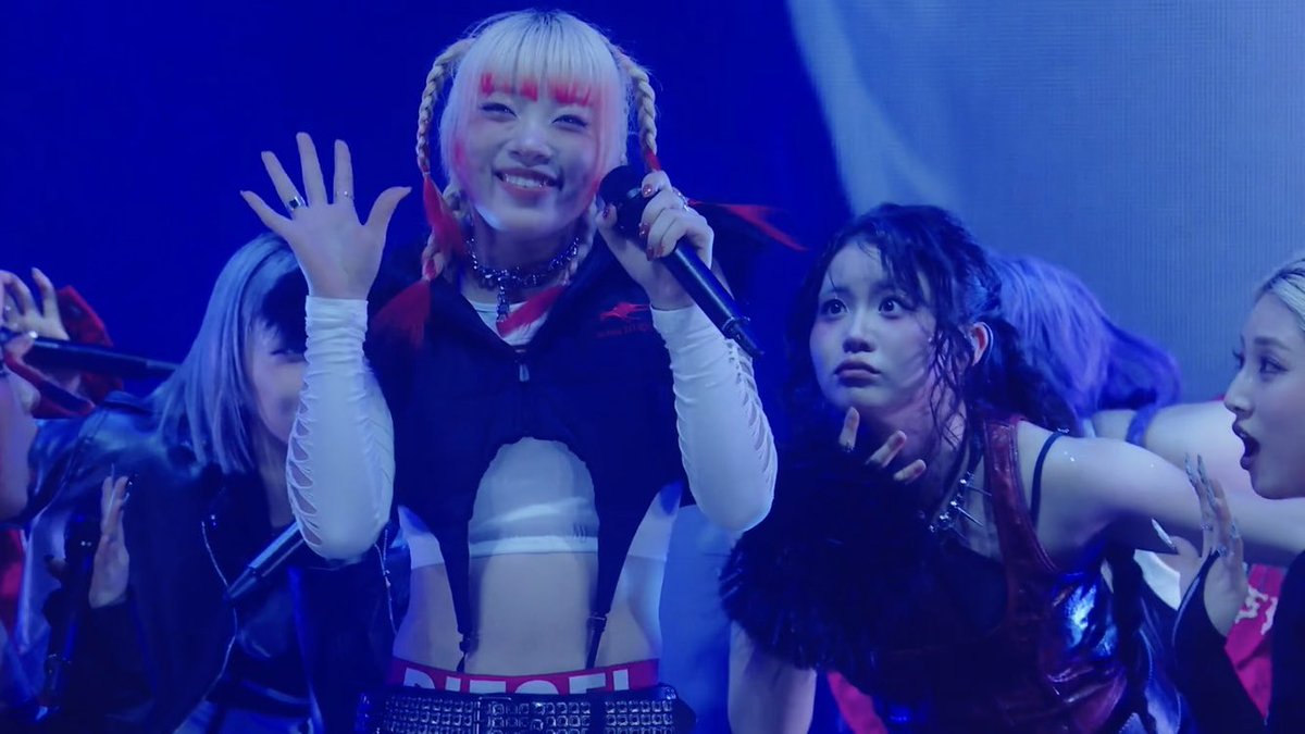 HONEYs315's tweet photo. いつもにこにこ感情豊かなこはるはっぴーばすでー🎉🎉🎉
 #HANA  #KOHARU https://t.co/SLY9W7OGQq