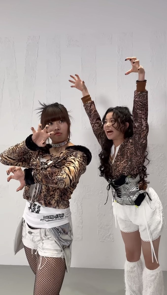HONEYs315's tweet photo. いつもにこにこ感情豊かなこはるはっぴーばすでー🎉🎉🎉
 #HANA  #KOHARU https://t.co/SLY9W7OGQq
