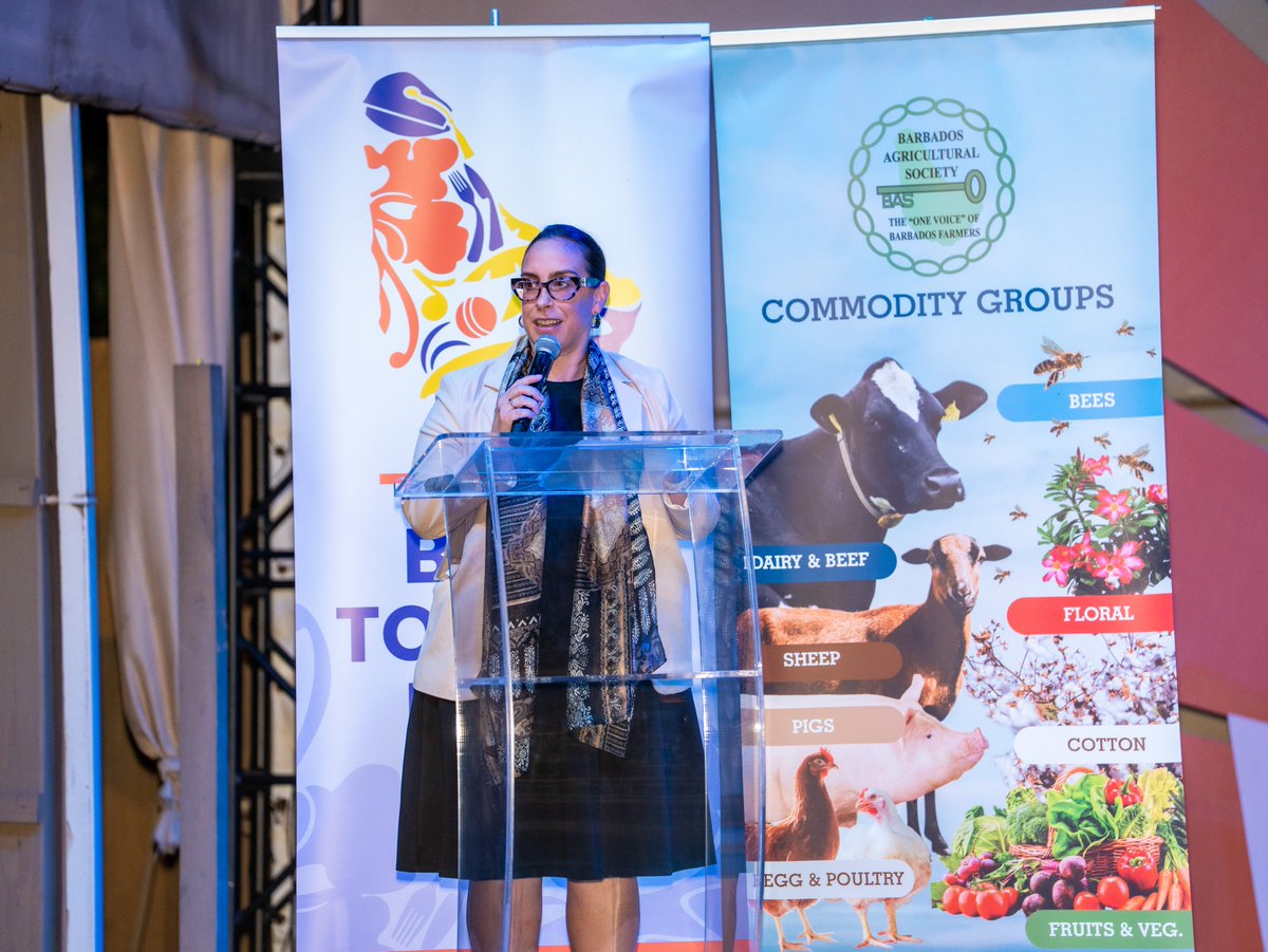 CanHCBarbados's tweet photo. High Commissioner H.E. Brenda Wills recently celebrated the launch of the #BajanHarvestHub, which Canada supports through Compete Caribbean🌱Connecting local farmers to tourism businesses means market opportunities, strong local supply chains &amp; better use of Barbadian produce🍅🥕 https://t.co/mBUSkWKpaw