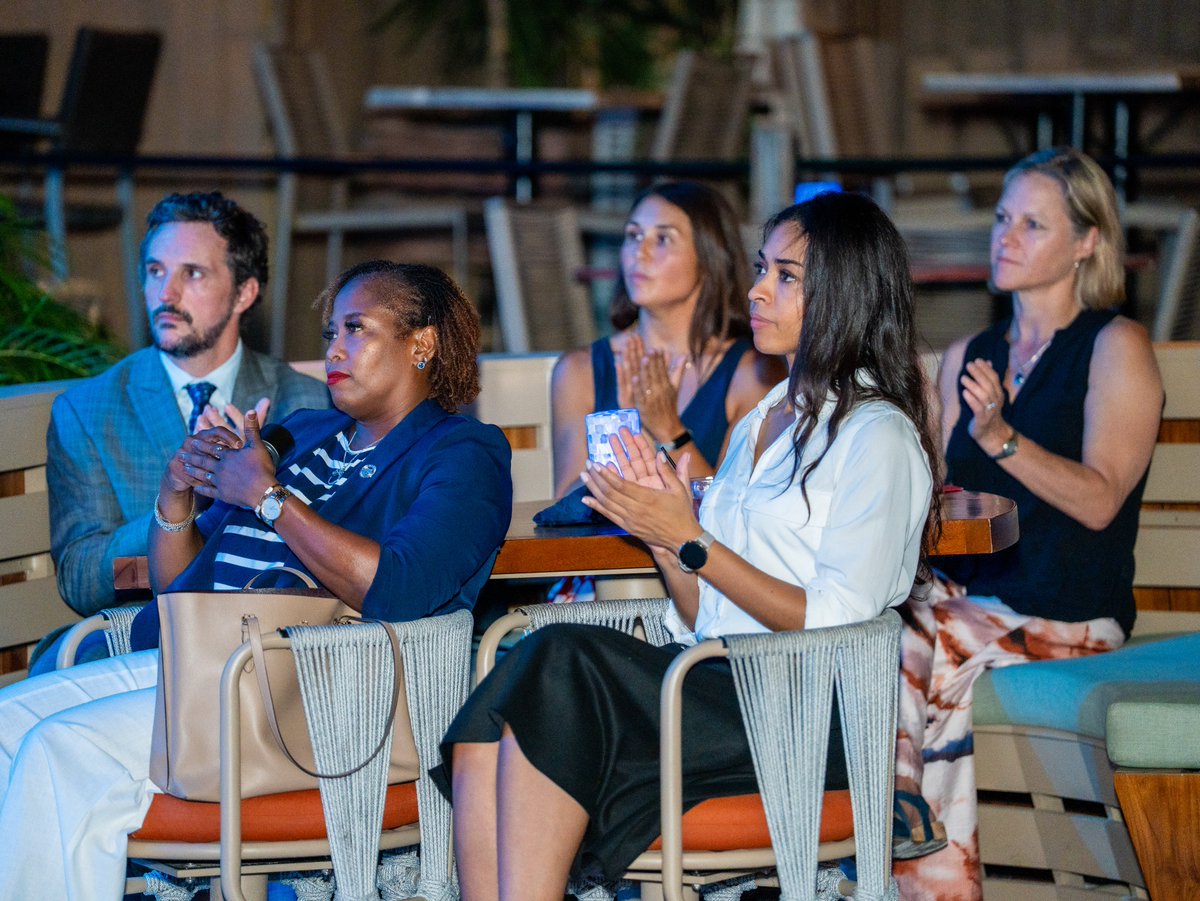 CanHCBarbados's tweet photo. High Commissioner H.E. Brenda Wills recently celebrated the launch of the #BajanHarvestHub, which Canada supports through Compete Caribbean🌱Connecting local farmers to tourism businesses means market opportunities, strong local supply chains &amp; better use of Barbadian produce🍅🥕 https://t.co/mBUSkWKpaw