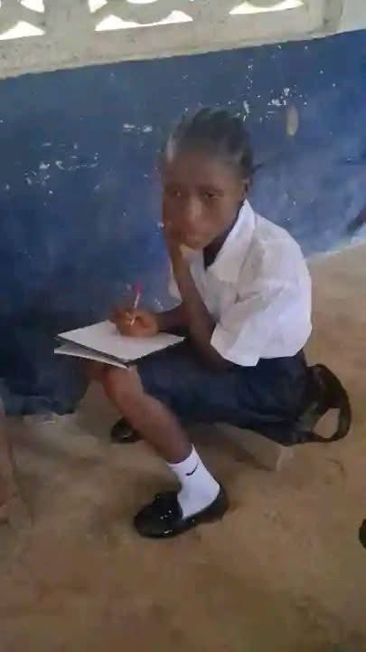 Drew09227789's tweet photo. Public school in Bong county Liberia..Liberian leaders! You guys really need to change from your dirty ways ooo..1847 country..wow https://t.co/VOaxpXEuHC