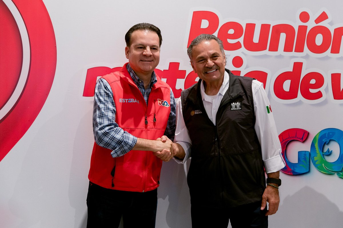 EVillegasV's tweet photo. 🏠 31 mil familias de Durango podrán tener casa propia.

En coordinación con el Gobierno de México y el Infonavit, avanzamos con viviendas de 60 m², dos recámaras y créditos sin intereses para trabajadores que ganan entre 1 y 2.9 salarios mínimos.

Cerca de 19 mil casas ya están comprometidas o apartadas en 12 municipios, cerca de escuelas, transporte y servicios de salud. 🏡