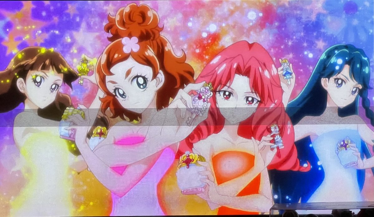 sermal30's tweet photo. MXのプリキュア、なぜか録画されてたから見た。
最近のプリキュアまったく知らないけど
変身シーン

すごい配慮されてて、成人男性はみるなという圧を感じた😂

お風呂上がり？😂 https://t.co/FL8NvnA390