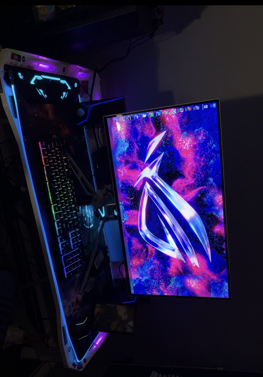 Guzzywrld999's tweet photo. @TizzzleNizzzle Try anything Asus it’s the best ! Better to invest the best of the best ! https://t.co/djAlXZmEcm