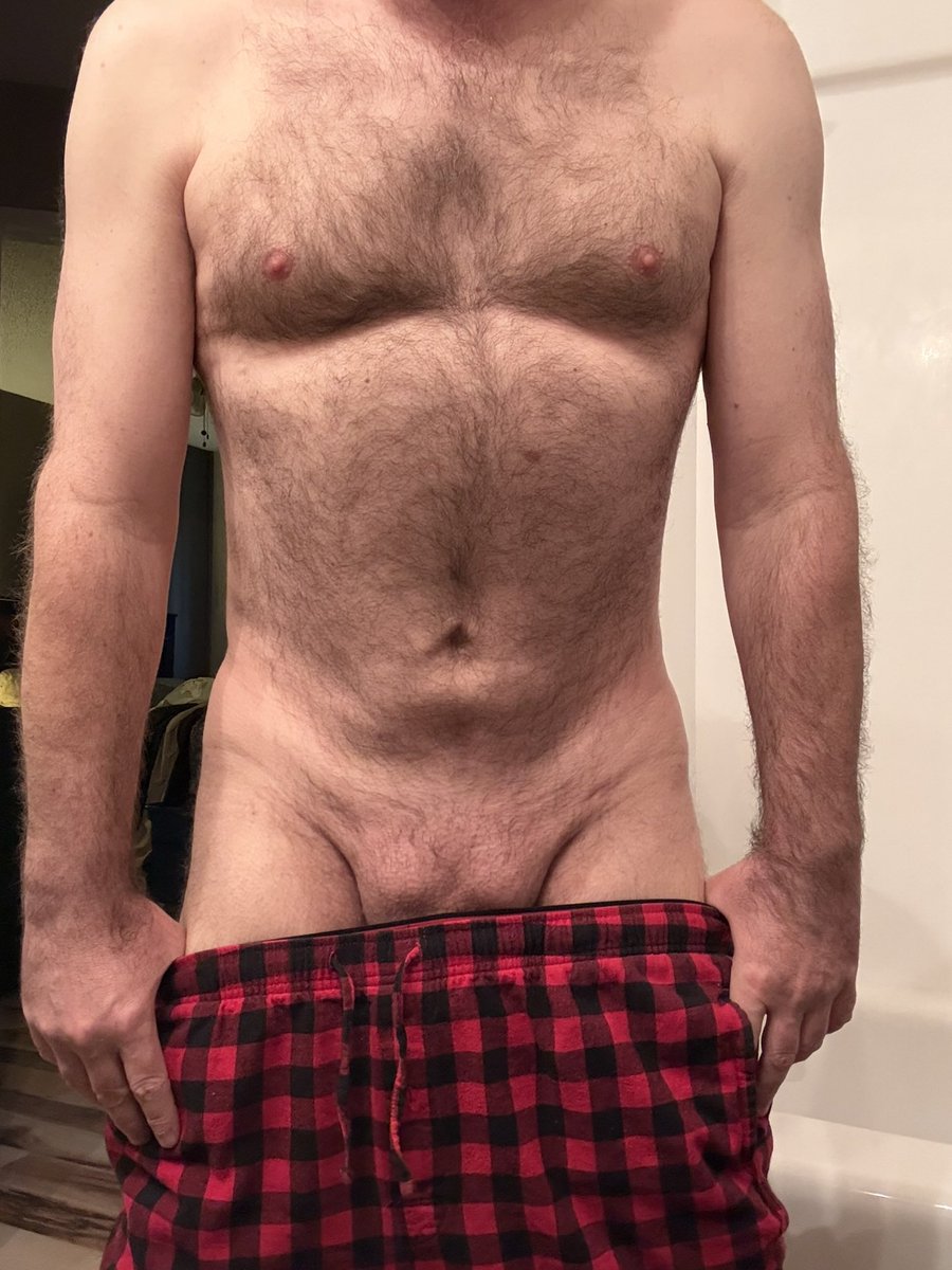ItsJustMikey77's tweet photo. #ThrowbackThursday almost time to pull out the flannel pjs again. https://t.co/GwL9mdGbKq