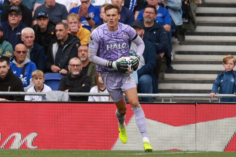 ipswichtownar's tweet photo. "Estoy muy contento de haber firmado un nuevo contrato. Este club significa mucho para mí y estoy orgulloso de todo lo que hemos logrado juntos en los ��ltimos años.
Ascender con Ipswich en la Premier League una vez más es uno de los momentos más destacados de mi carrera"
#itfc https://t.co/UQDL1dTp2K