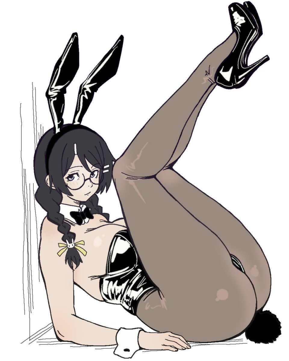 isasoup's tweet photo. finally a bunnykawa (and some color) https://t.co/kHz1cjQ1El