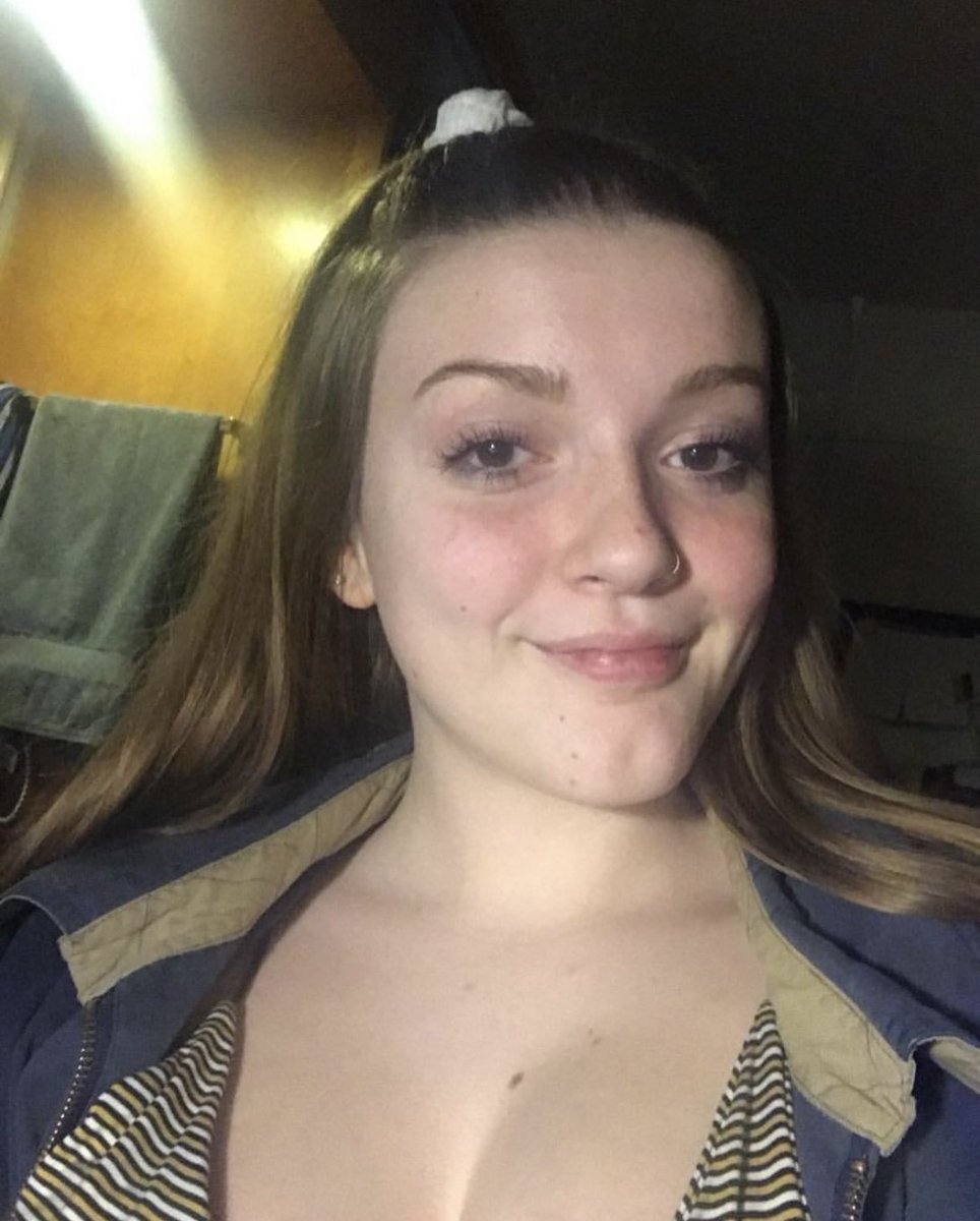 SEND_IRLS2ME's tweet photo. Emily https://t.co/m5yBnLMN8y