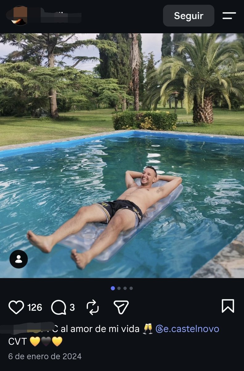 TraductorTeAma's tweet photo. La pasa re bien el hijo estatal de Claudia Cesaroni dentro de la administración pública nacional con Javier Milei.

Cómo no va a marchar por la libertad de cristina si lo acomodó de ñoqui hace 14 años... https://t.co/KbdTeVNj0g