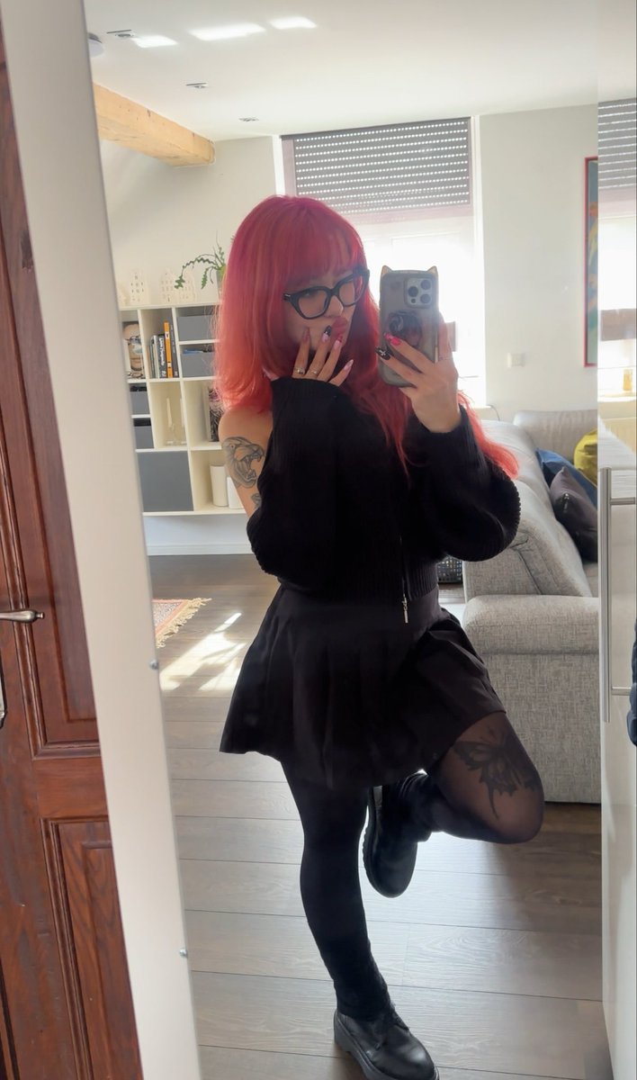 pinkvoidme's tweet photo. Just setting things up here... 🖤 My official page is coming very soon, and trust me, you won’t want to miss it. Who’s ready? 👀✨ https://t.co/yiLzM1ibrj