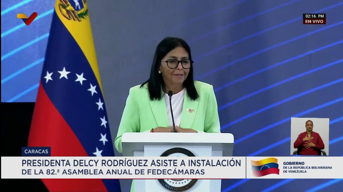 ReporteYa's tweet photo. #8Oct #Gobierno 
Delcy Rodríguez anunció que en los próximos meses se hará una "reingienería" del gobierno nacional para el rediseño institucional.

También están trabajando en la clasificación de activos, con el objetivo de separar bienes estratégicos de los no estratégicos; sanamiento jurídico para facilitar inversión. 

Y adicionalmente, están en mesa de consensos laborales, con el fin de mejorar el ingresos de los trabajadores. - @BitEcoVe