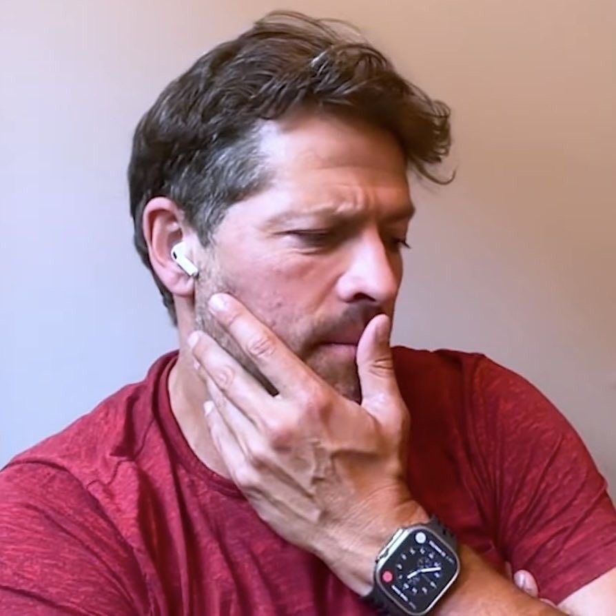 inaisconfused's tweet photo. Those hands 🫠 https://t.co/ixXGqzpdxs