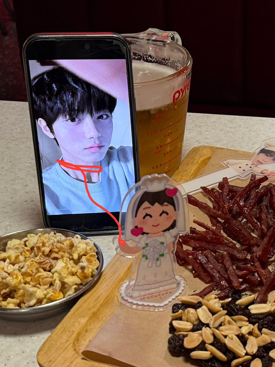 roqortnz's tweet photo. 너무잘먹고다니네;; https://t.co/jKoCOvVnrz