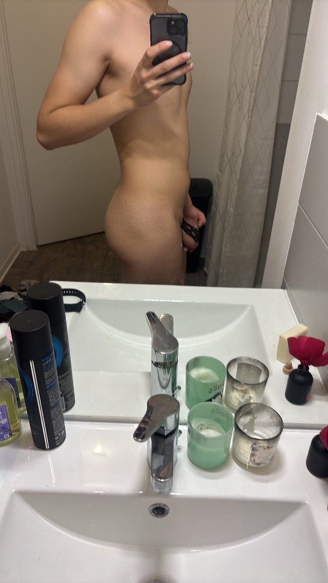 SkyThePuppyClf's tweet photo. #Locktober jour 8 — check de cage fait tranquillement chez moi ce matin avant de partir. Au moins à la maison, pas besoin de se cacher dans les toilettes. 🔒
#lock #gay #chastity #chastitylock #cage #chastitycage https://t.co/VMPBLGeaGw