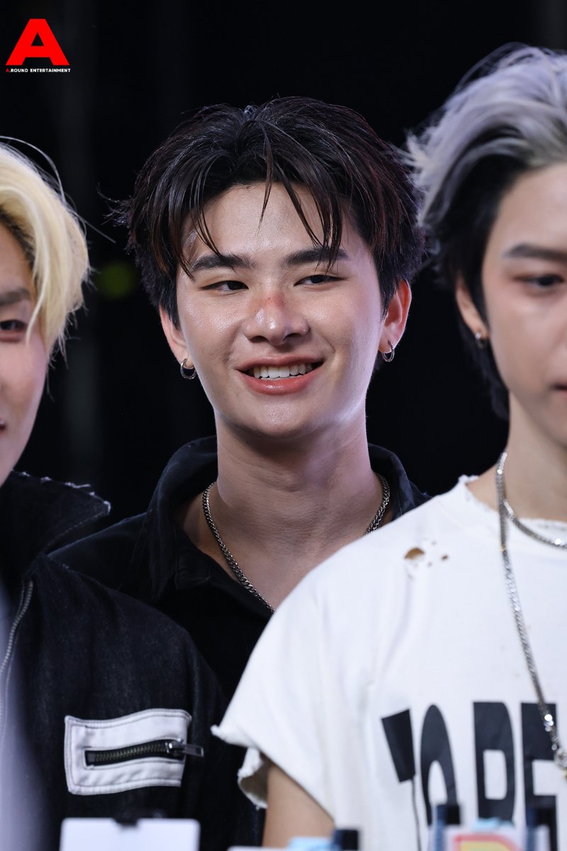 around_ent's tweet photo. “ไทย - เน็กซ์” ช่วงให้สัมภาษณ์ในงาน “SONRAY SHOWCASE 2026” 

SONRAYSHOWCASE X BUS
#SONRAYSHOWCASE2026 
#BUSbecauseofyouishine
#THAIchayanon #NEXnattakit
#SONRAYMUSIC https://t.co/FXUqxdsjmw