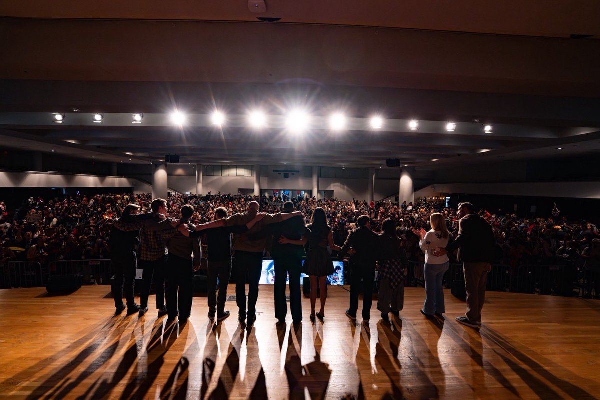 nhamaguc's tweet photo. NYCC was the first time so many of our key North American voice actors were able to gather together. Unfortunately, I wasn’t able to attend due to scheduling, but I’m truly grateful to everyone who came to the event. Thank you for your continued support!😁

#FF7R https://t.co/bmAtoaeJbq
