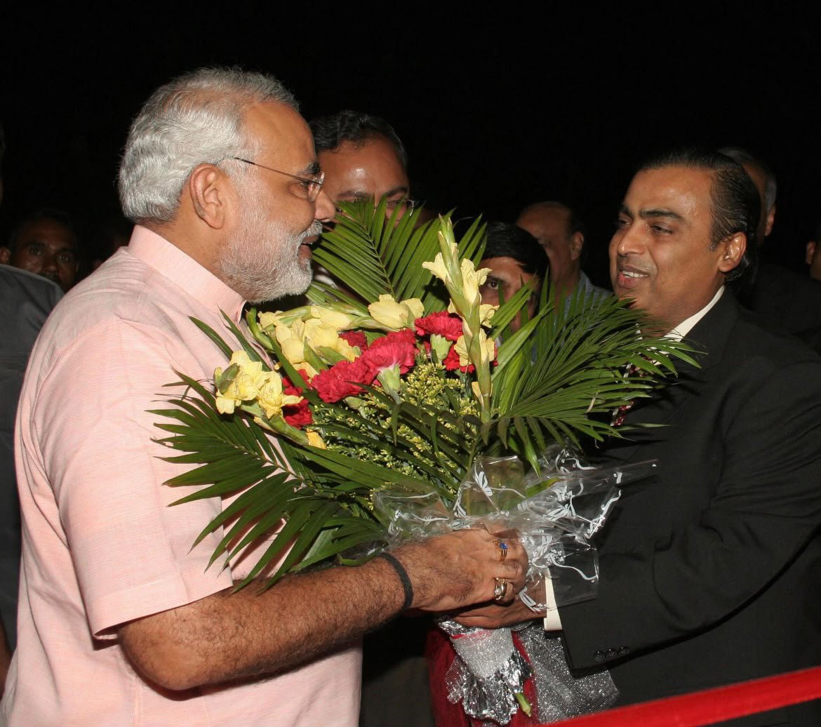 Youth_Arun_'s tweet photo. भारत के कई ग्रामीण और दूरदराज क्षेत्रों में इंटरनेट कनेक्टिविटी की समस्या आज भी बनी हुई है, जिससे ऑनलाइन शिक्षा और डिजिटल सेवाओं तक पहुँच प्रभावित हो सकती है।
Starlink भारत में सैटेलाइट इंटरनेट सेवा शुरू करने की दिशा में काम कर रहा है।
#elonmusk
#postphotos https://t.co/avbomGNghE