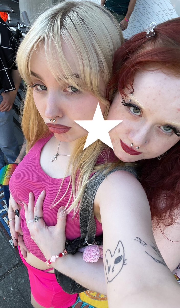 matchablossomer's tweet photo. happy #InternationalLesbianDay to my wife. almost 5 years with you @danonluvr i love u 5ever ♡ https://t.co/VZmM9BDOUK