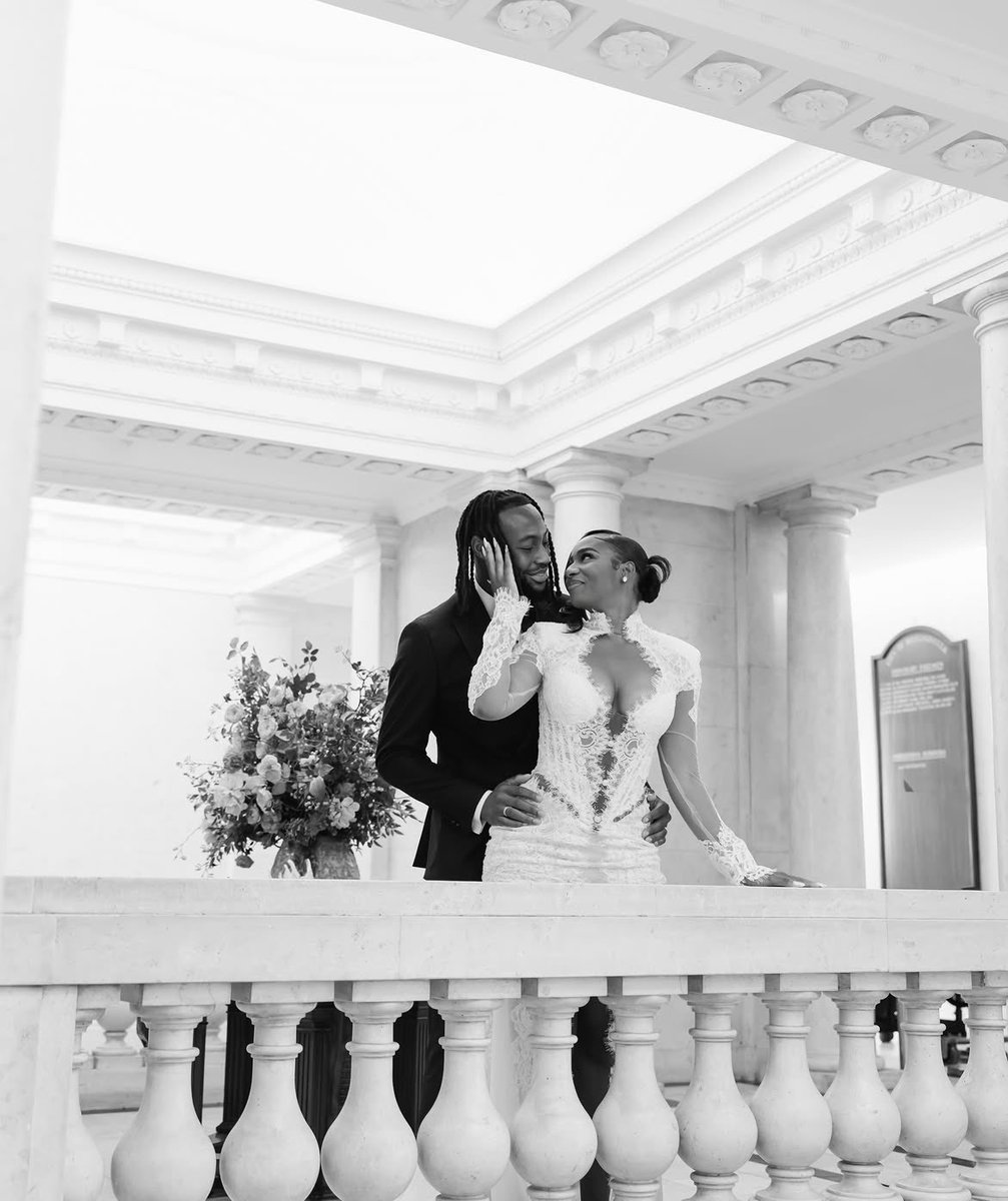AthleteVanity's tweet photo. Antoine Semenyo and Jordeen Buckley are now married 🥹❤️ https://t.co/qA6bqJMogB