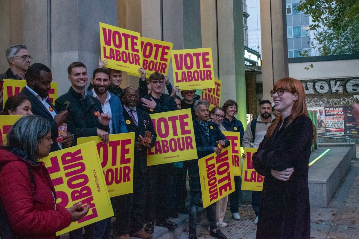 AngelaRayner's tweet photo. I’m proud to be out backing Sagal Abdi-Wali our Labour candidate for Holborn &amp; St Pancras 🌹 https://t.co/UxKKZ19Cai