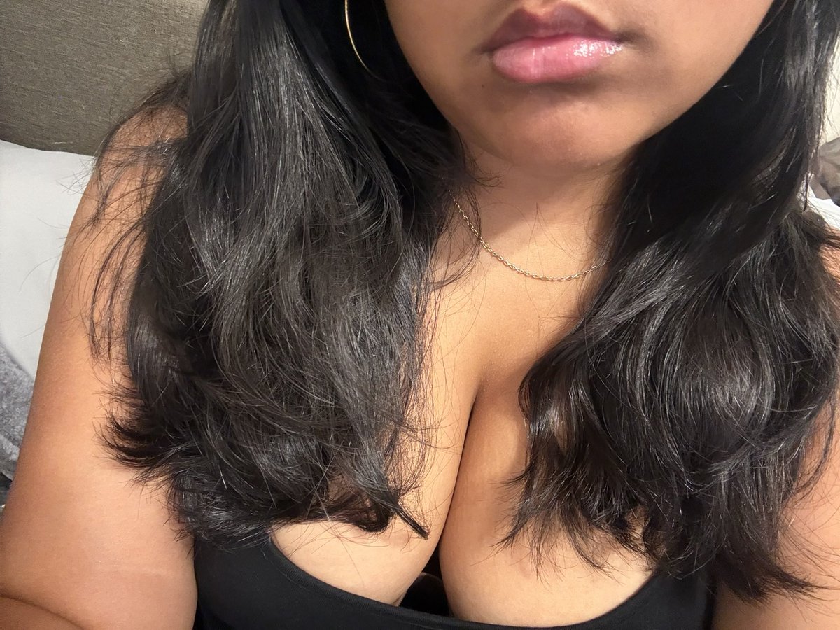 sneezingdoe's tweet photo. new #intro : #nsfwtwt &amp; #moots :3 
♡ / ↻ or dm me
⋆˚࿔ 18 , she/her
⋆˚࿔ absolute bunnygirl 
⋆˚࿔ funny guys r my bunnynip 
 ⋆˚࿔ overwatch &amp; marvel addicts
⋆˚࿔ be nice enough 2 me and u get special pics  
𐔌՞. .՞𐦯 https://t.co/itEuCXLQQQ