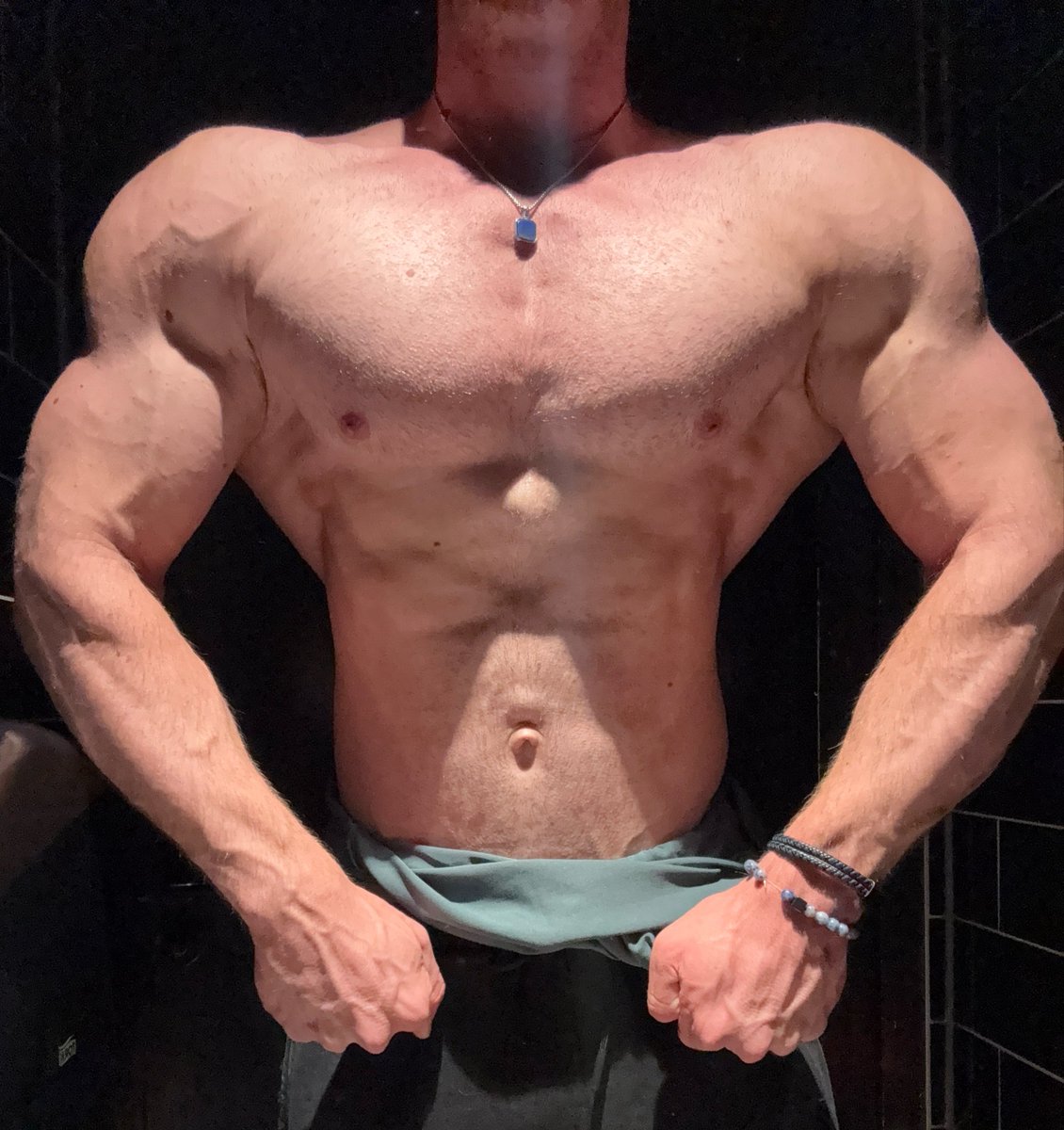 cycle1233's tweet photo. Blowing up

#muscle #muscles #bodybuilding #musclefreak #musclegrowth #roided #roids https://t.co/rda7a4oLmq