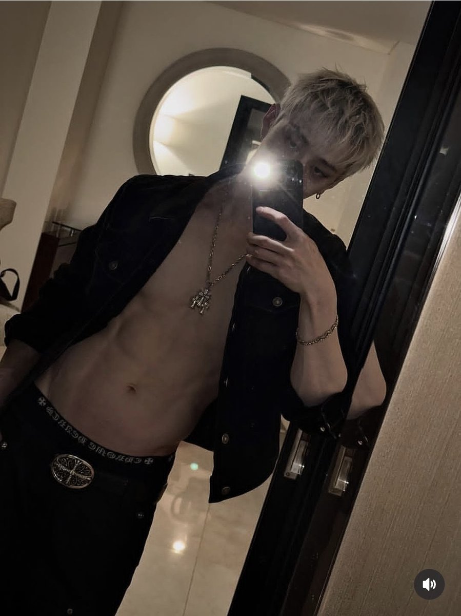 GiveEmHell_H4N's tweet photo. i want him 2 tie me up and fuck me until my uterus memorizes every fucking vein on his cut 6.7 inches curve at (4,5) #d69681 with #db9388 hue monster cock, need him deep inside me thrusting and pounding until i get pregnant with his twins, need him to rearrange all my organs https://t.co/509w1cG4oa