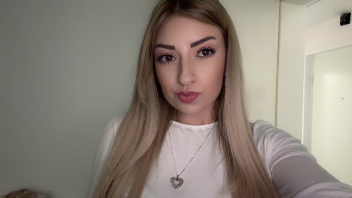 LeaBlakexoxo's tweet photo. would you say hi if you saw me in public? 🥹💕 https://t.co/C9sz8a6MYW