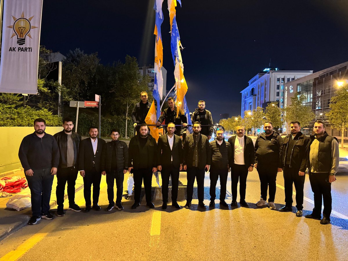 erhansarigol's tweet photo. AK Parti Ankara İl Danışma Meclisi Toplantımız öncesinde hem salon içi hemde salon dışında tüm hazırlıklar tamam inşallah 

@RTErdogan @abuyukgumus @hakanhanozcan https://t.co/Wc1jhWtqfi