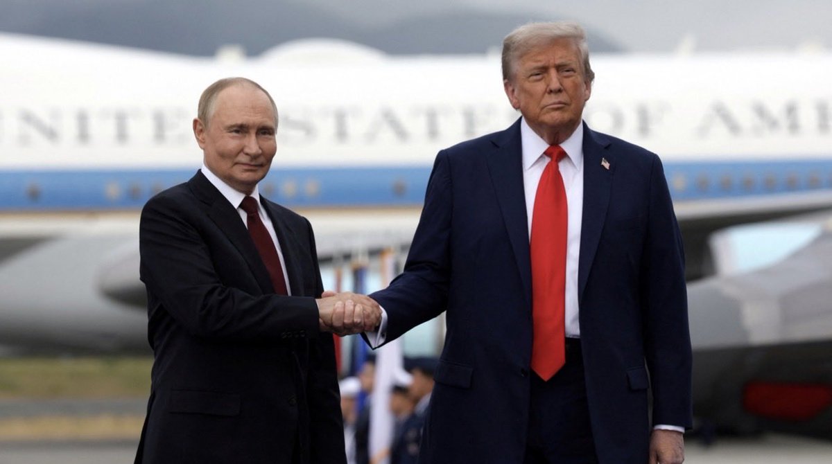 ukraine_map's tweet photo. Still nothing from Trump after Russia killed over 60 Ukrainian 🇺🇦 civilians, including babies in deliberate terrorist attacks on buses in Kramatorsk and a residential building in Pryluky

But at least he called his friend Putin to wish him Happy Birthday yesterday https://t.co/eo6WGg09WQ