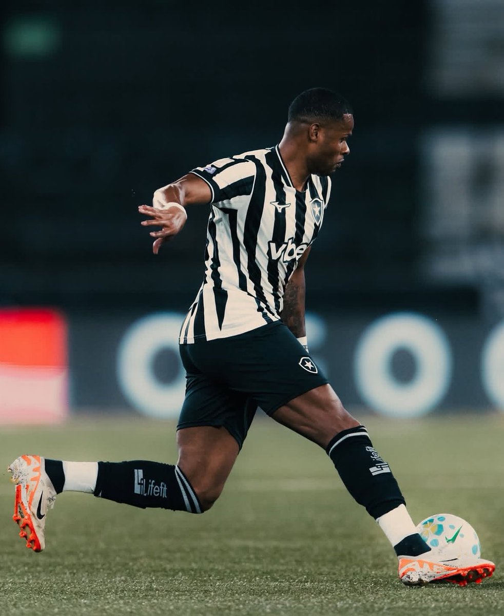 informafogo's tweet photo. Botafogo já sinalizou ao Atlético Mineiro que vai devolver Júnior Santos ao final da temporada.  

- @LucasTanaka https://t.co/GHwCLr0tvZ