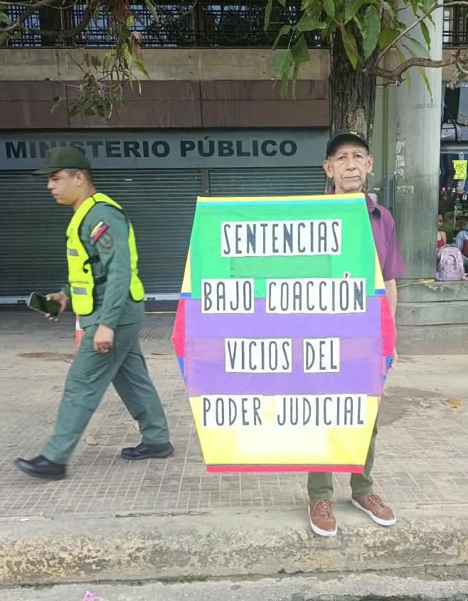 srpapagayos's tweet photo. #PresosPolíticos  #Venezuela  #Libertad #DerechosHumanos https://t.co/o6Yv84JR4c