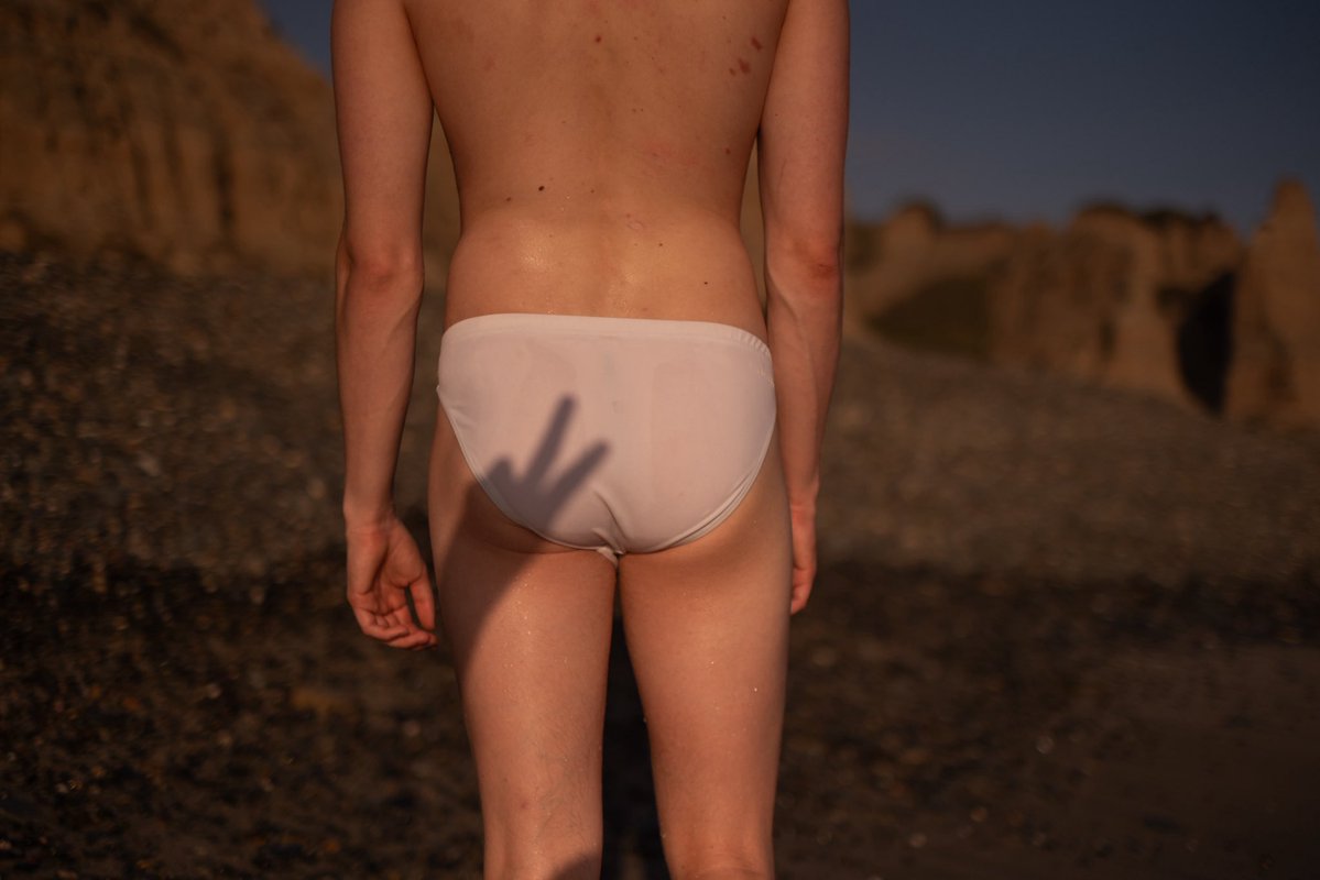 sdanielstudio's tweet photo. Ellis :: Beach Boy
Peace Love &amp; Ass 

@dangerous_dad https://t.co/KXbgqFNZxN
