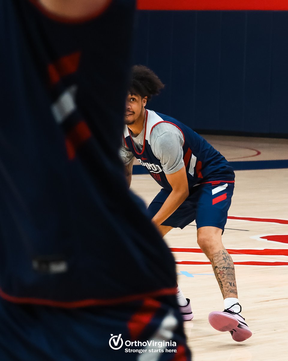 SpiderMBB's tweet photo. Rep after rep 🔁

#OneRichmond | #OVStrongerStartsHere https://t.co/p4N6BUqR7Q