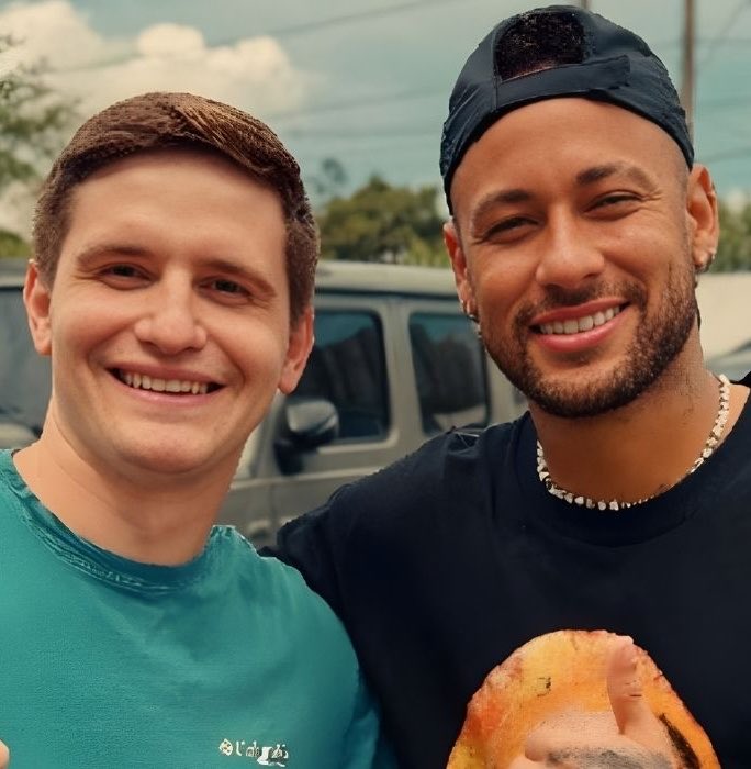 lucaspavanato's tweet photo. Bruna Marquenize está postando fake news contra o Flávio.

Só quero deixar claro que é mentira e que ela tem 0 champions. https://t.co/Y9IhmjUNpv