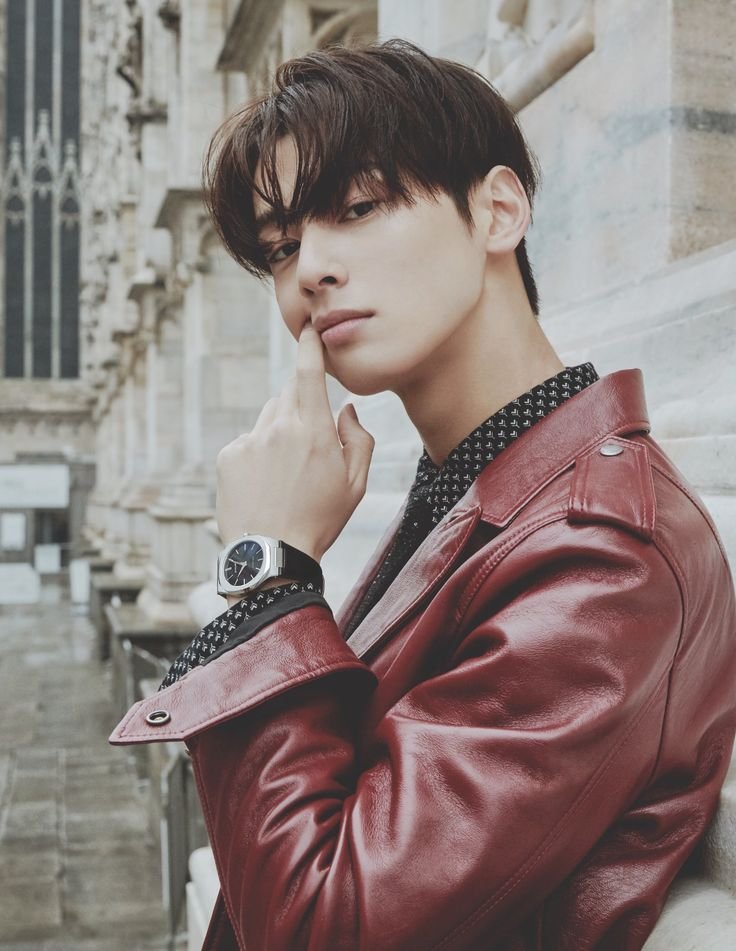 Andrewolff55's tweet photo. Thinkin' Bout U💜

#차은우 https://t.co/nU9ufpB85c