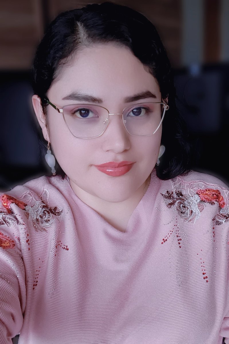 aquijulii's tweet photo. Sigues siendo ese pedacito de cielo que quiero tocar, con tan dulce mirada y sonrisa de ensueño que me da la felicidad 🌸🩷

#BuenosDíasATodos 
#sigueme
#SiguemeYTeSigo https://t.co/ah6Pubbcod