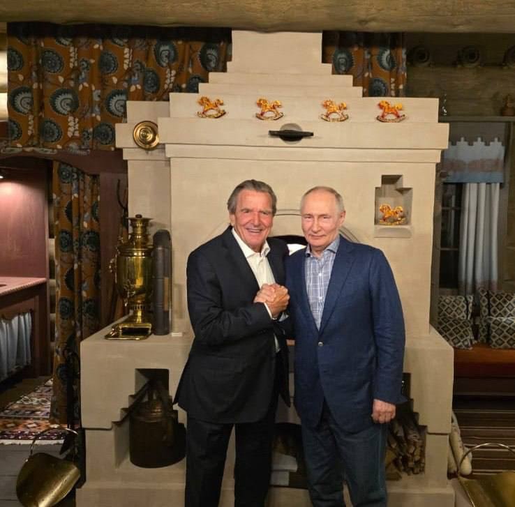 RT by @mikenov: **Putin Celebrated His Birthday in the Company of Gerhard Schröder** Yesterday morning, Russian President **Vladimir Putin** learned from media reports that former German Chancellor **Gerhard Schröder** was in Moscow on business related to the company “Globus.” Putin subsequently invited his longtime friend to his residence. Schröder then joined Putin as the Russian president celebrated his birthday yesterday. **Some friendships survive political storms—and apparently still come with a birthday invitation to the Kremlin.**