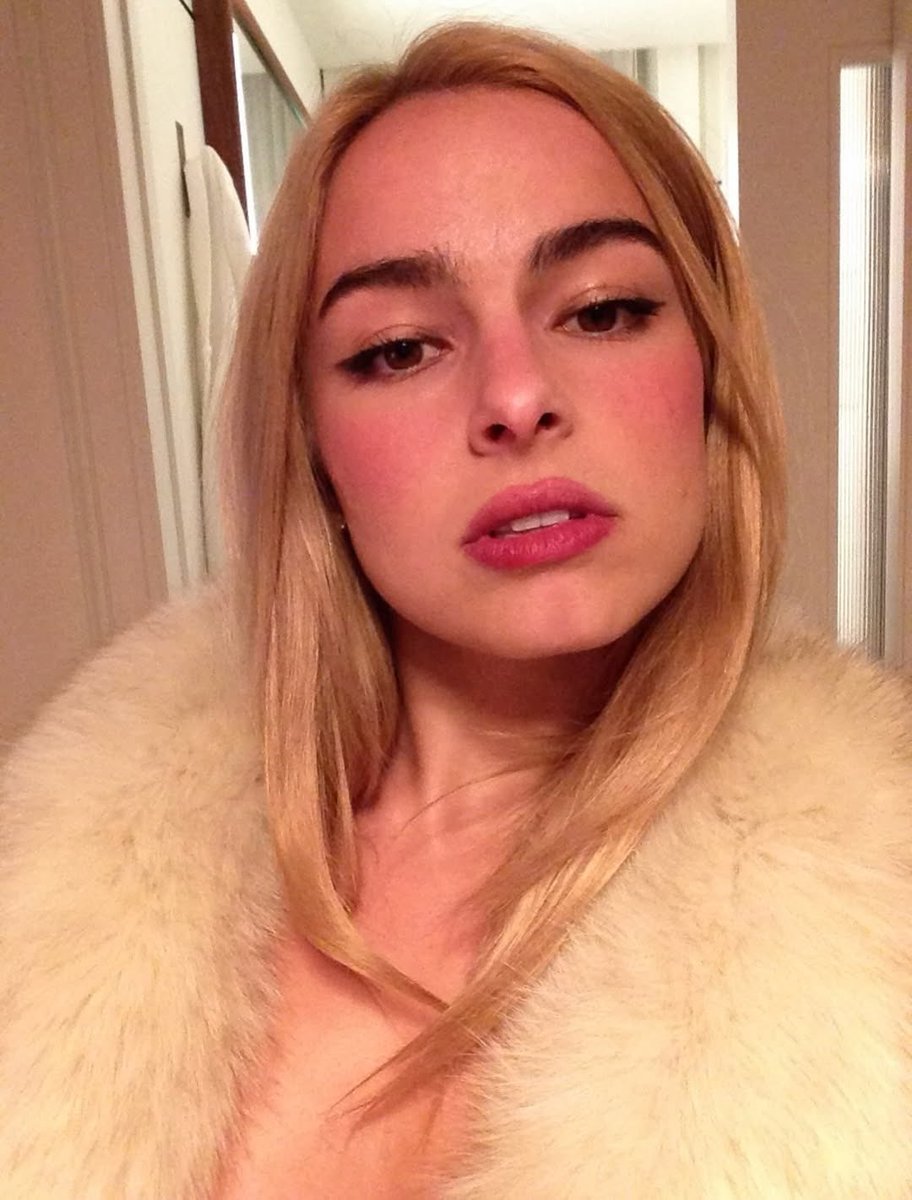 addisonraeAR's tweet photo. Addison Rae vía Tumblr. https://t.co/0Q56rWZhKj