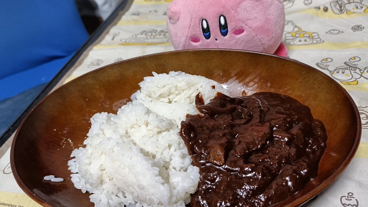 beer_cotonetch's tweet photo. それがお前が100均で得たカレーか！
だがまだ足りないッ！足ァりないぞォォァッ！！
お前に足りないものはァッ、それはァァッ！！

旨みコク香り深み味わいまろやかさ余韻ッッ！！
そして何よりもォォォォッ！！

辛さが足りないッッッ！！！！！！
#スクライド https://t.co/cfhQOi6aFs