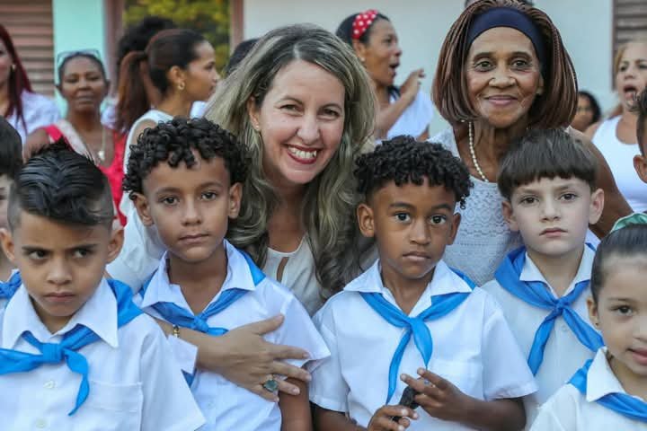 DirectEducaHab's tweet photo. #CubaNoEsUnaAmenaza, el bloqueo sí 
#8DeOctubre
#LaHabanaDeTodos
#CubaMined https://t.co/AjBaCDIBuU