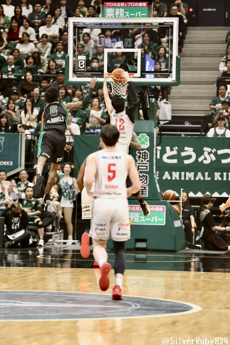 SilverRuby824's tweet photo. かねちのダンク❤️‍🔥❤️‍🔥❤️‍🔥
めちゃくちゃよかった🥹 https://t.co/Bo8oyIFEvo